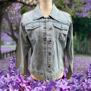 Xilaration SZ XLG jean denim jacket light blue w metal studs good condition